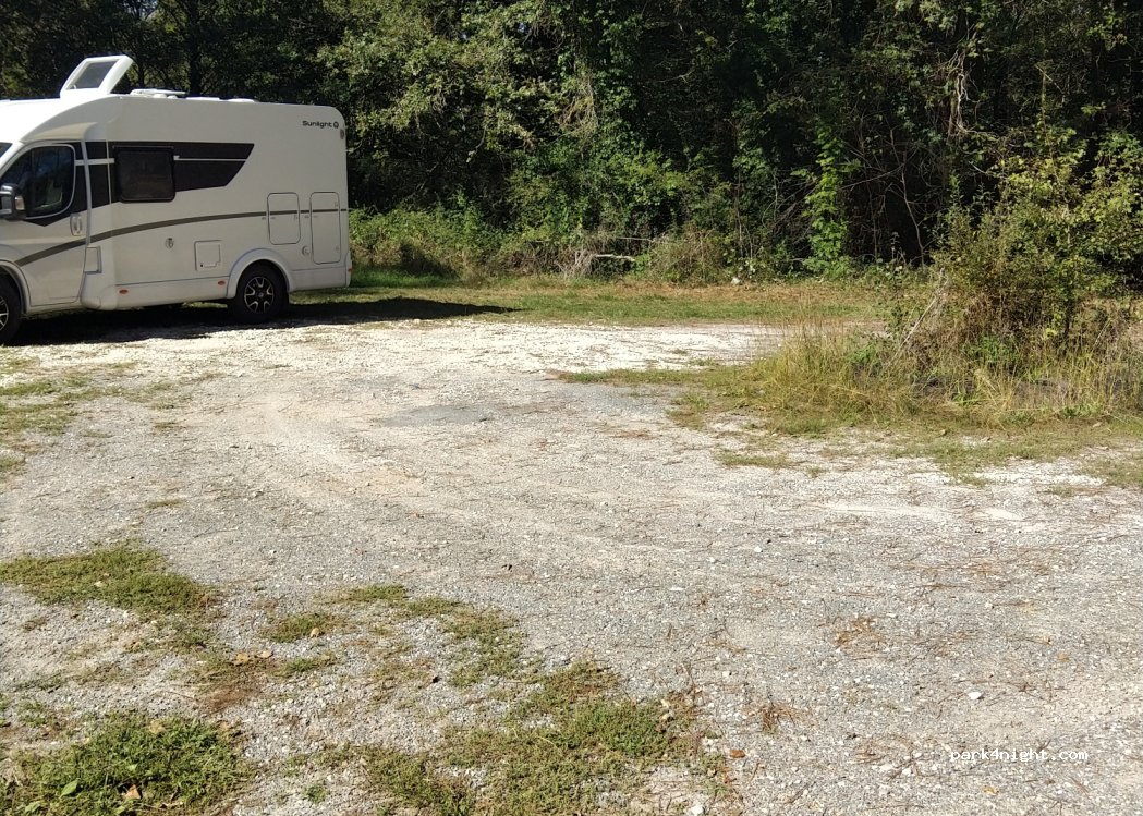 (24700) Saint-Barthélémy-de-Bellegarde - Route du Cantou — foto