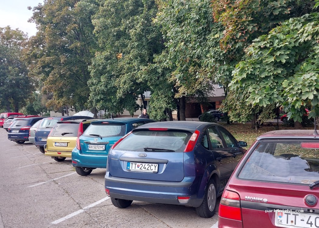 (917 01)  - 33 Kalinčiakova — foto