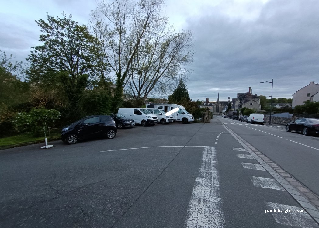 (35500) Vitré - 16 Rue de Fougères — foto