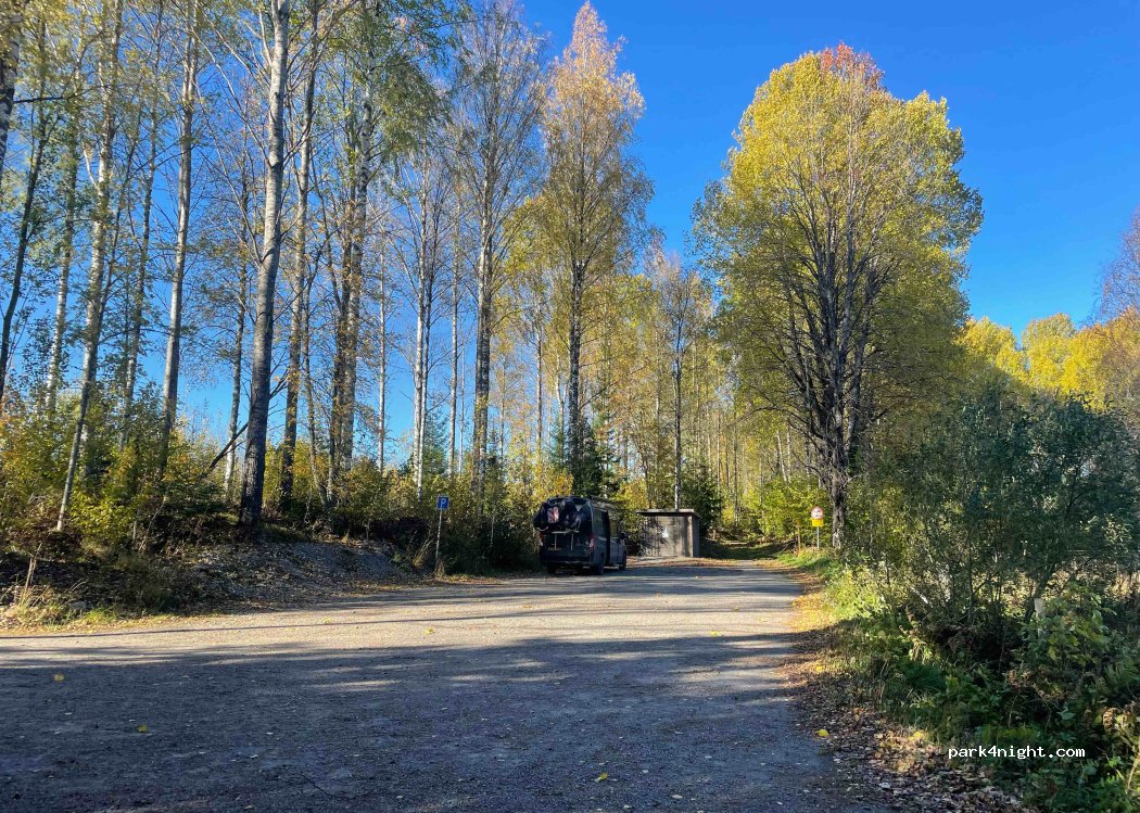 (740 45) Tärnsjö - — foto