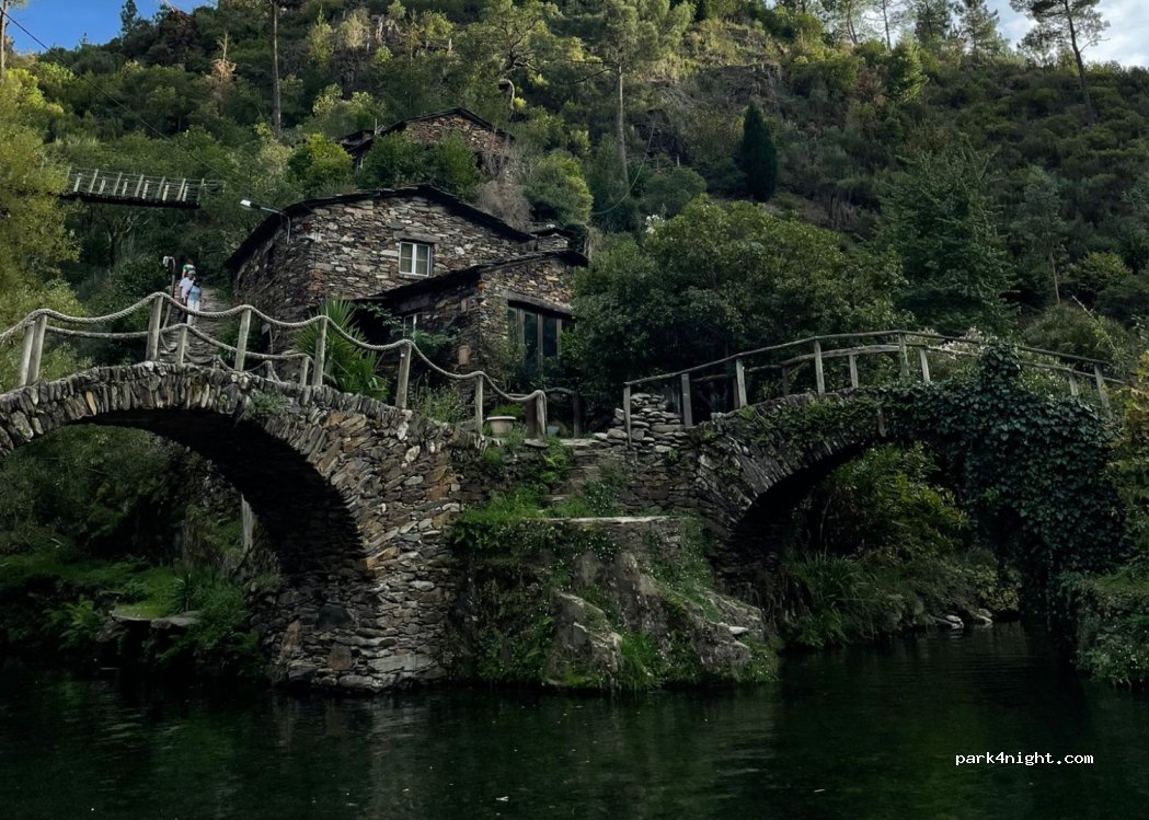 (3400) Aldeia das Dez - — foto