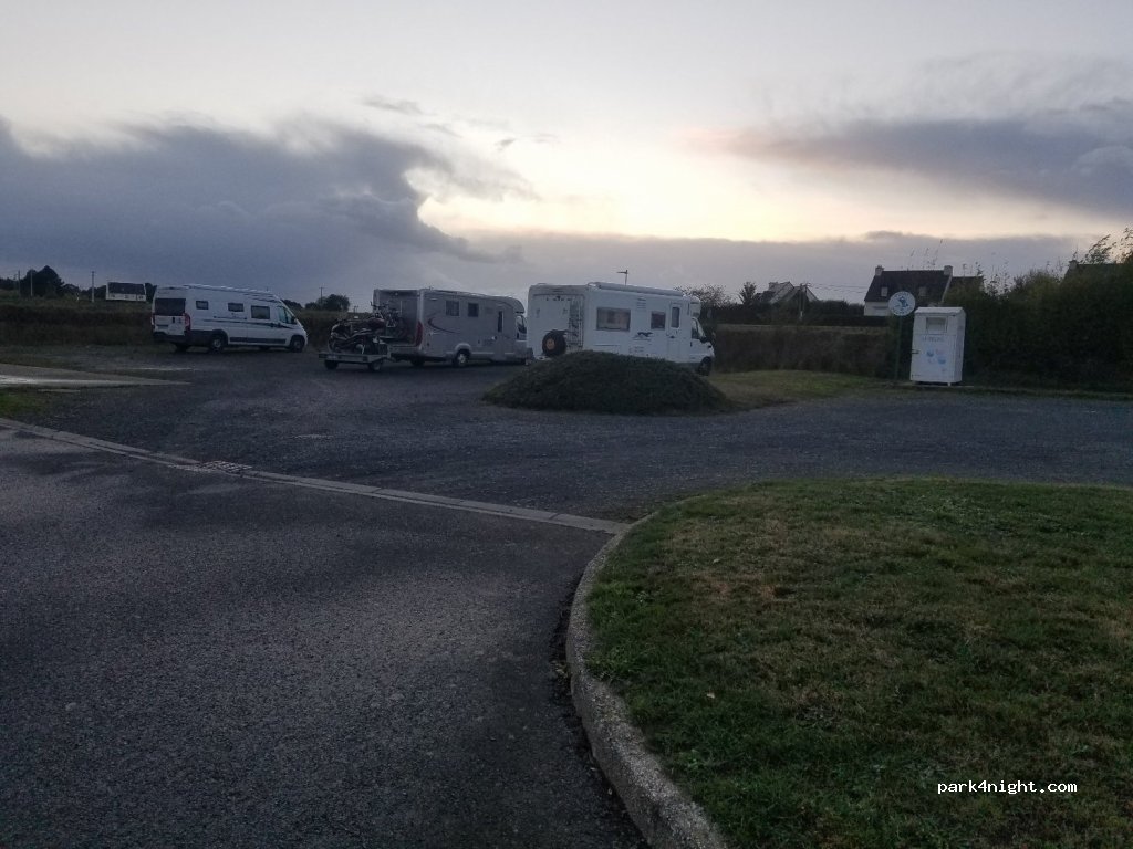 (22400) Meslin - Allée Loisirs — foto