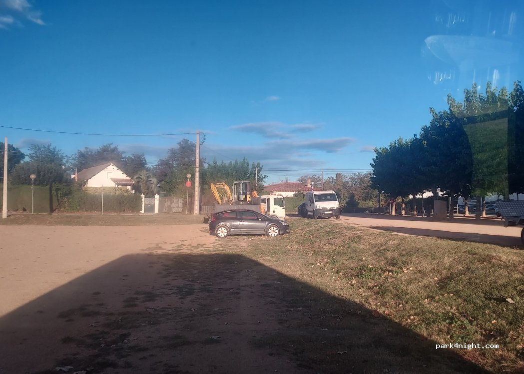(17240) Llagostera - 6178 Avinguda de l'Esport — foto
