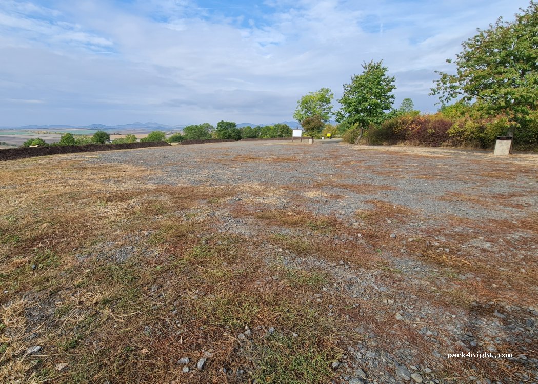 (411 16) Klapý - Unnamed Road — foto 2
