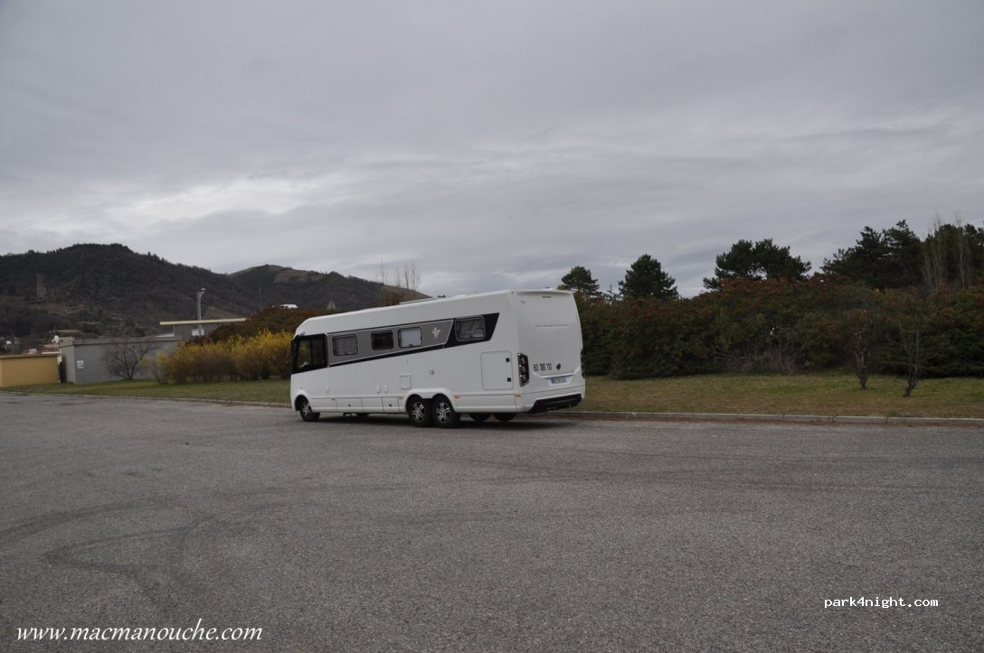 (26600) Serves-sur-Rhône - D800 — foto