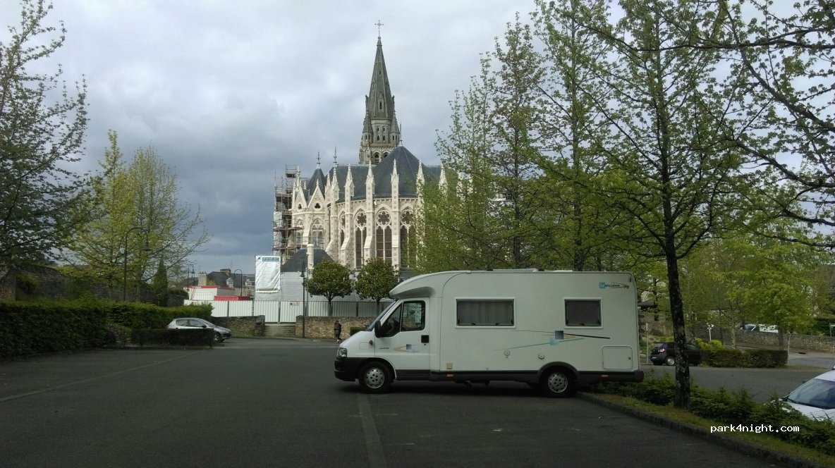 (44700) Orvault - 16 Route de Basse Indre — foto