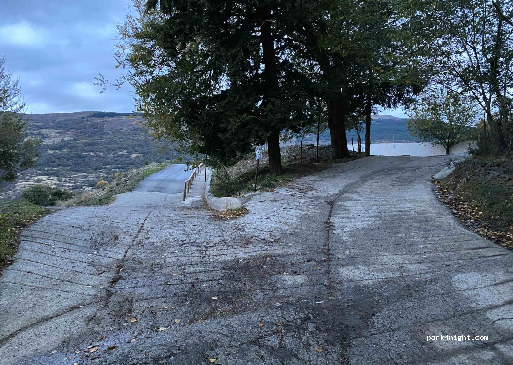 (18413) Capileira - 6 Camino de la Sierra — foto