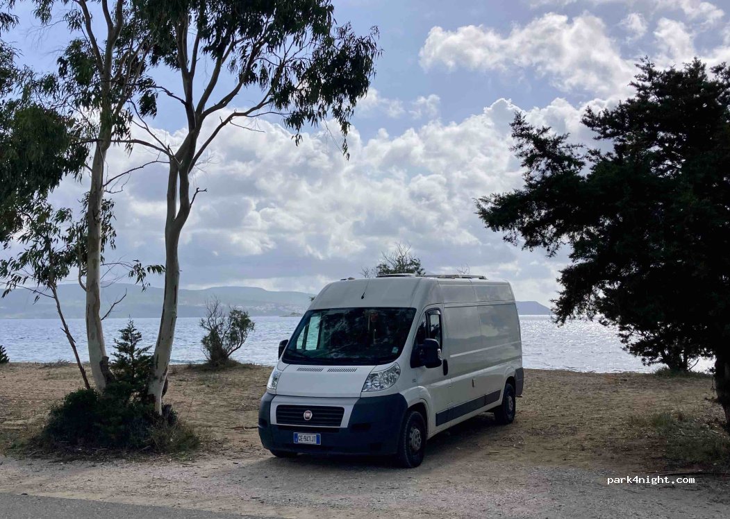 (240 01) Gialova - Unnamed Road — foto