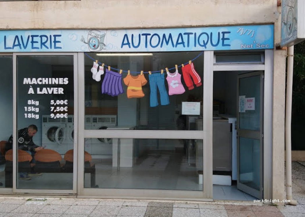 (83400) Hyères - 12 Impasse des Cols Verts — foto