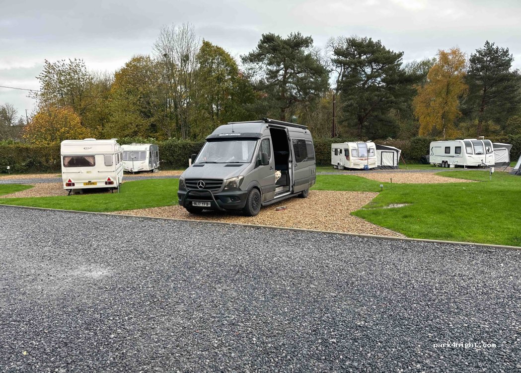 Wern Mill Caravan Park — foto 2