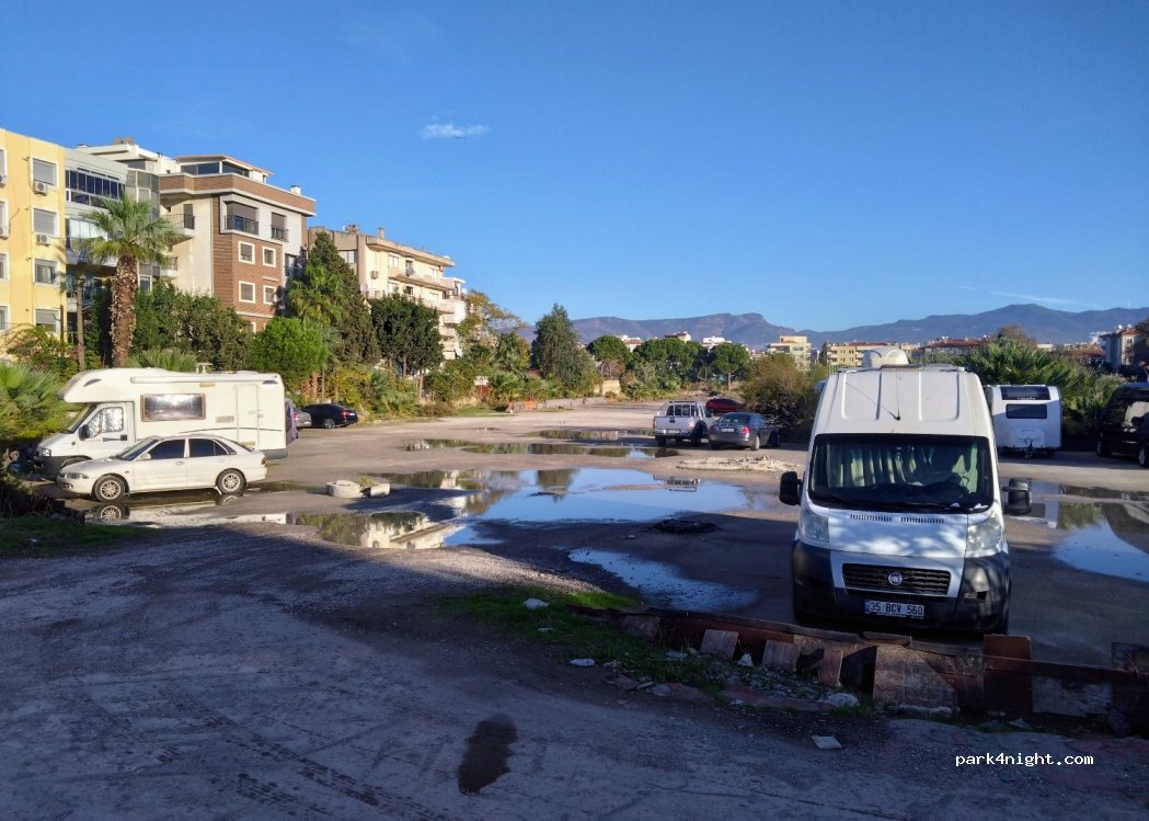 (35580) Karşıyaka - No:5 1743. Sokak — foto