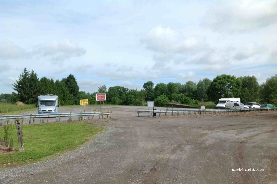 (59360) Catillon-sur-Sambre - 1-5 Rue de la Gare — foto
