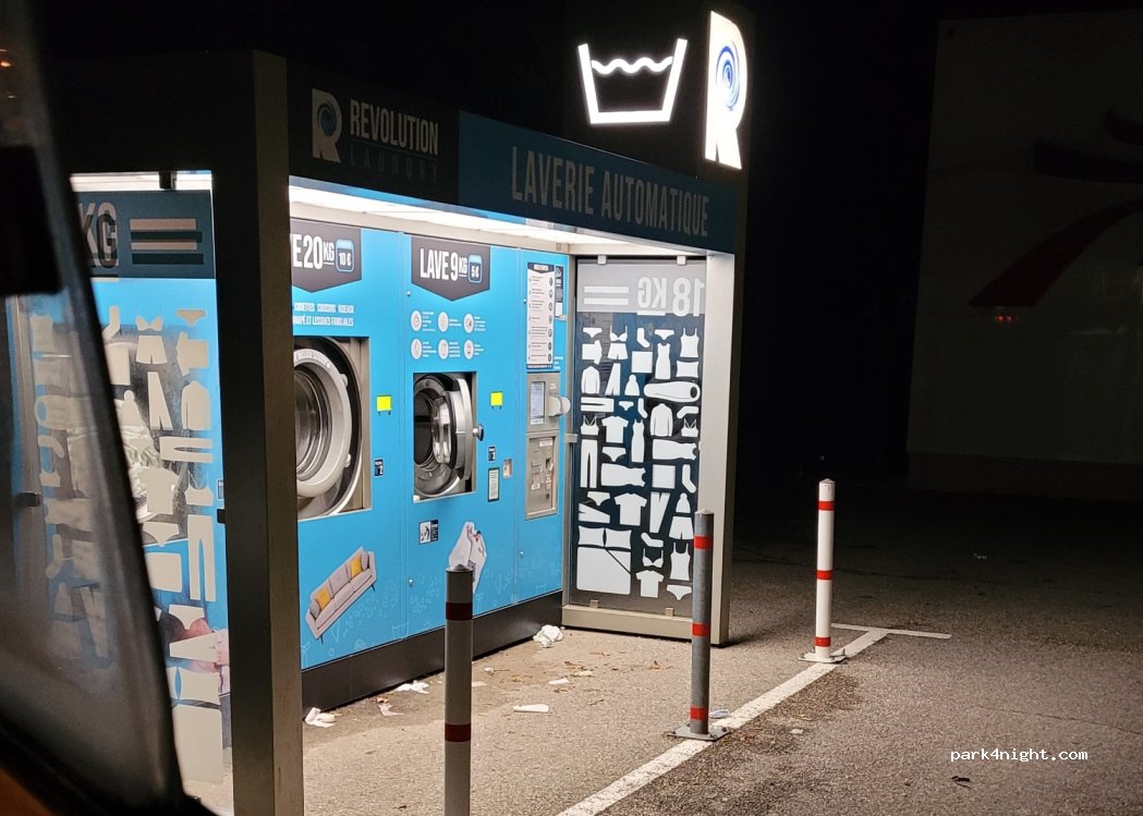 (04700) Oraison - Fontaine de Durance Sud — foto