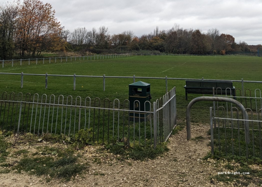 (DN12 1DW) New Edlington - 49 Auburn Road — foto