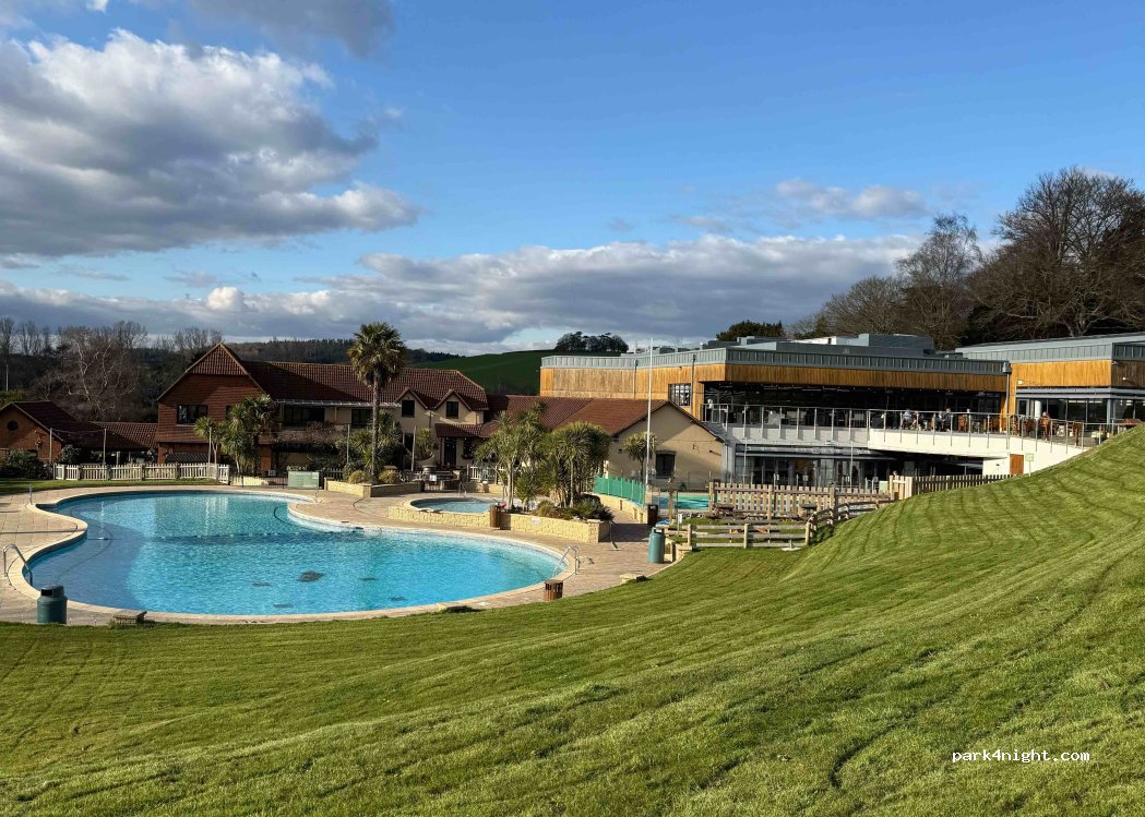 Cofton Holidays — foto 5