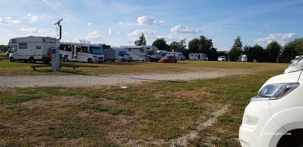 Wohnmobilstellplatz Muhr am See — foto