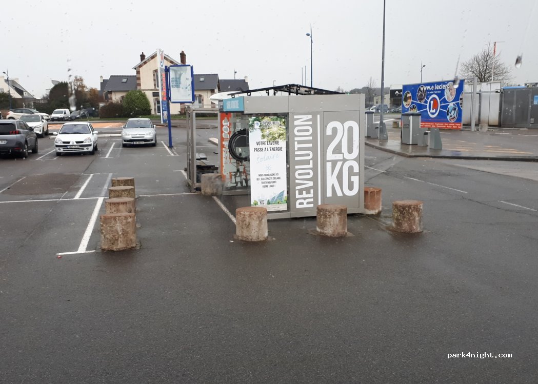(29870) Lannilis - 4 La Gare — foto