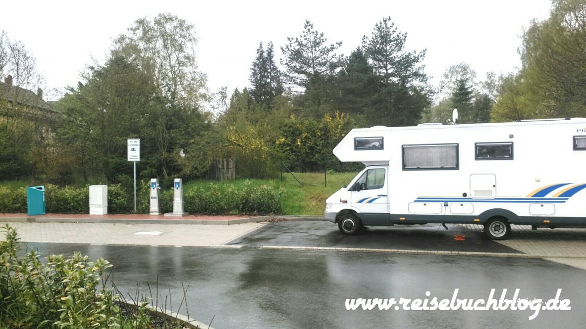 Wohnmobilstellplatz am KOI-Bad in Homburg — foto