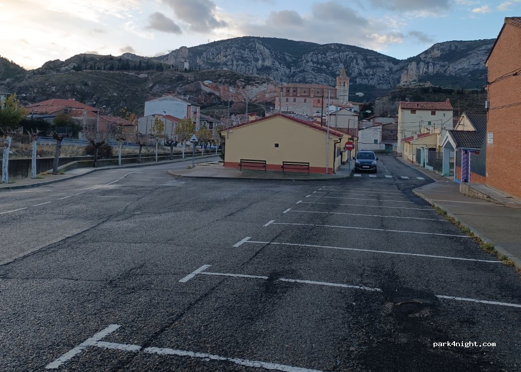 (44700) Montalbán - 998G Rambla Baja — foto