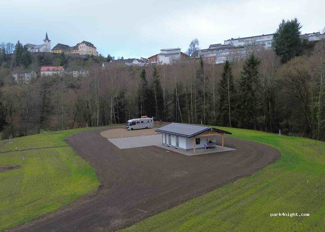 Wohnmobilpark am Lieserbogen — foto