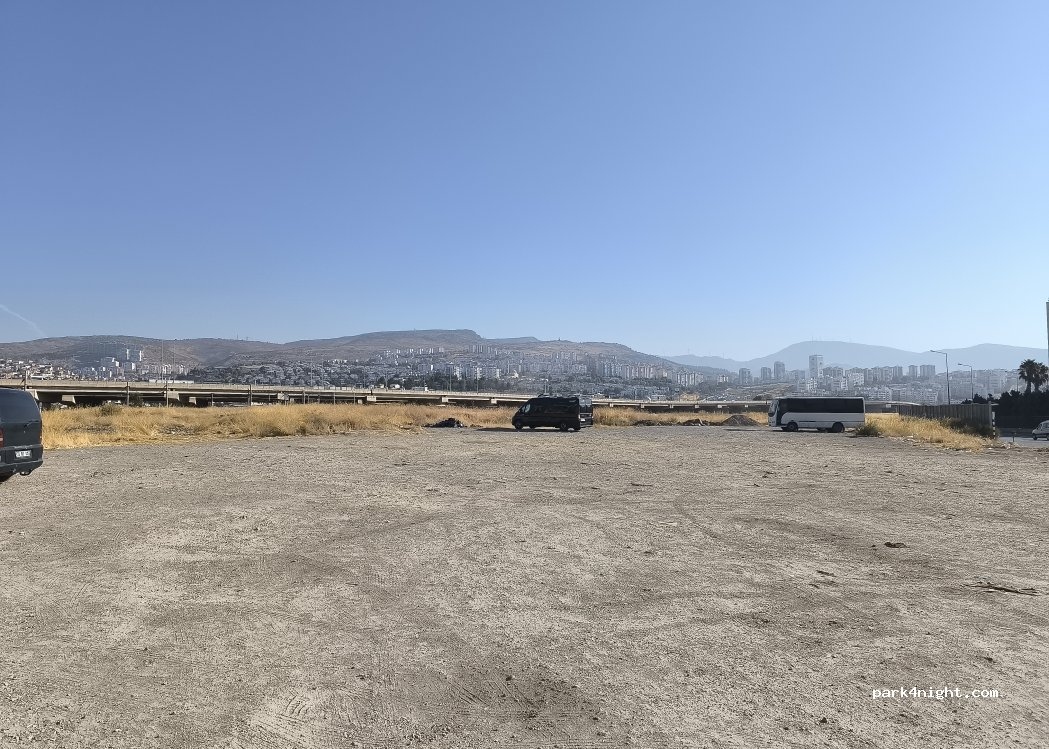 (35550) Karşıyaka - 2e Flamingo Caddesi — foto
