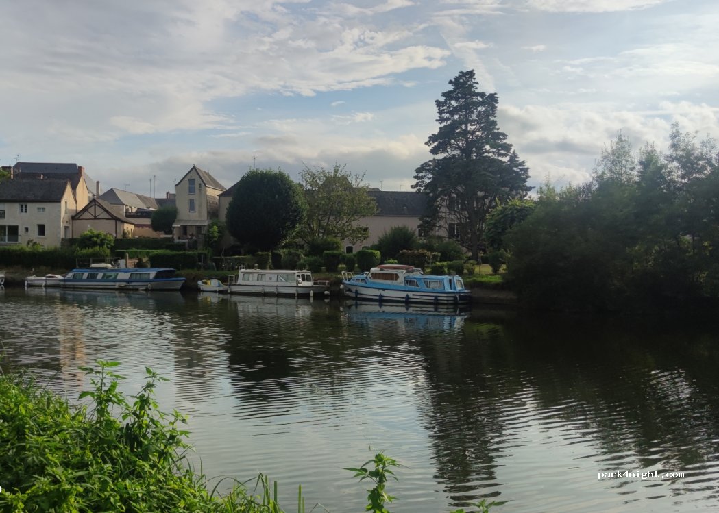 Camping ONLYCAMP du Lion d’Angers — foto