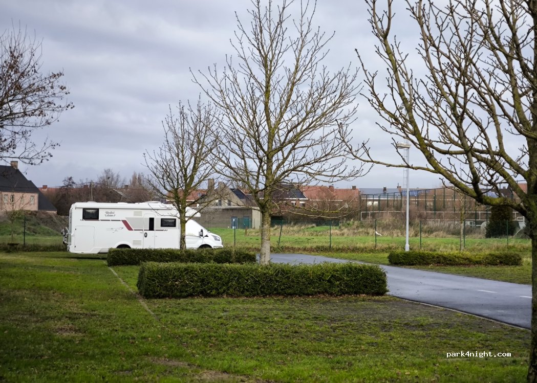 (8800) Roeselare - 400 Diksmuidsesteenweg — foto
