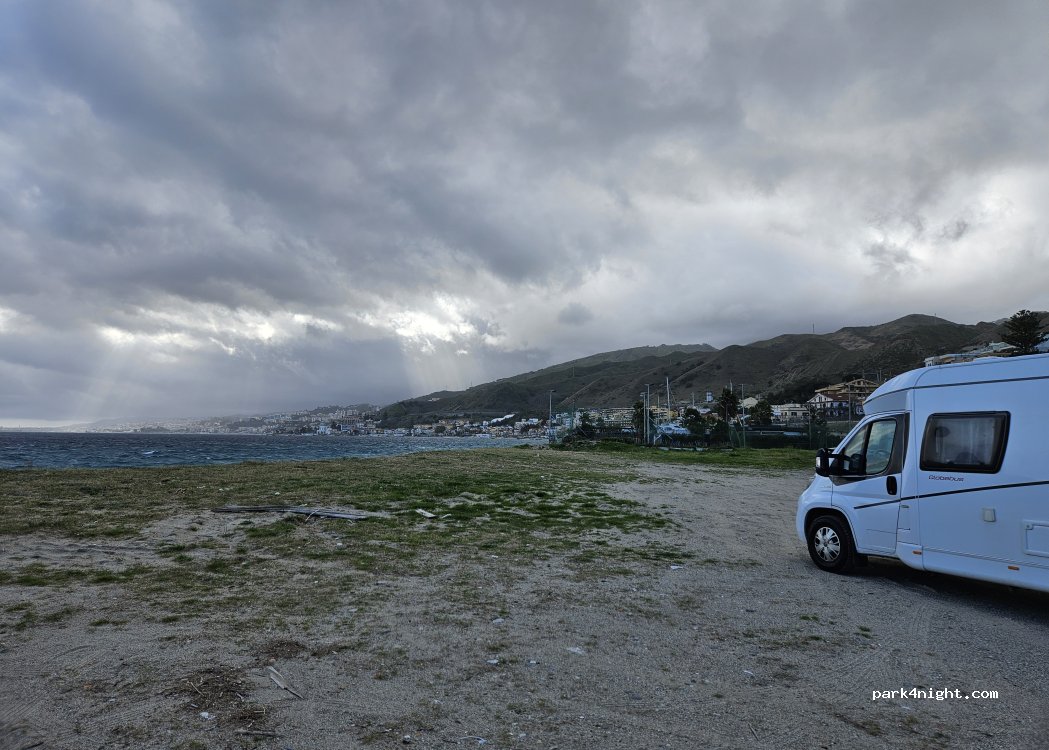 (98166) Messina - 41 Via Consolare Pompea — foto 2