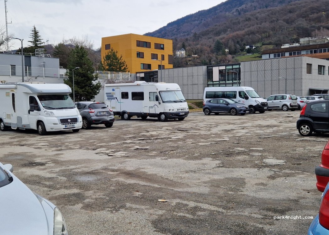 (73200) Albertville - 6 Avenue des Chasseurs Alpins — foto