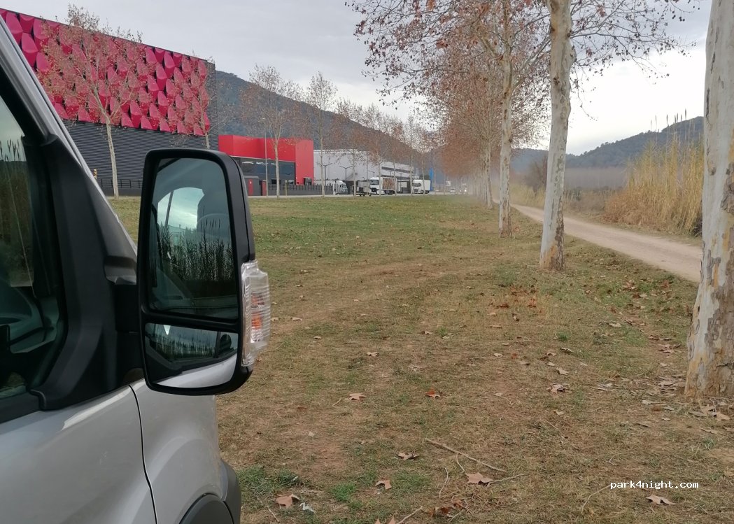 (17460) Celrà - 24 Carrer Ter-poligono Industrial — foto