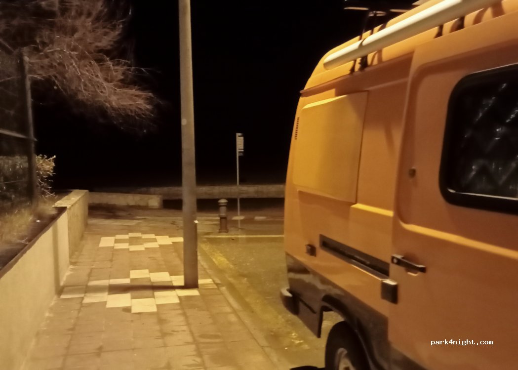 (43850) Cambrils - 138 Avinguda de la Diputació — foto 3