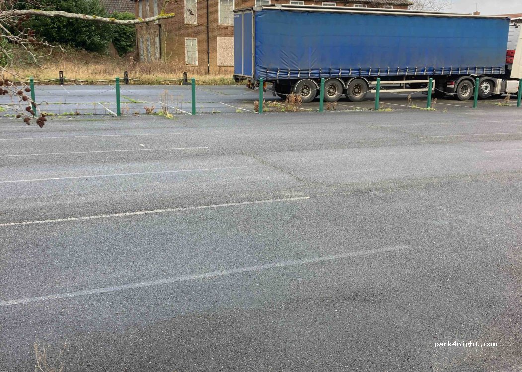 (LN11 8UR) Louth - Carlton Road — foto