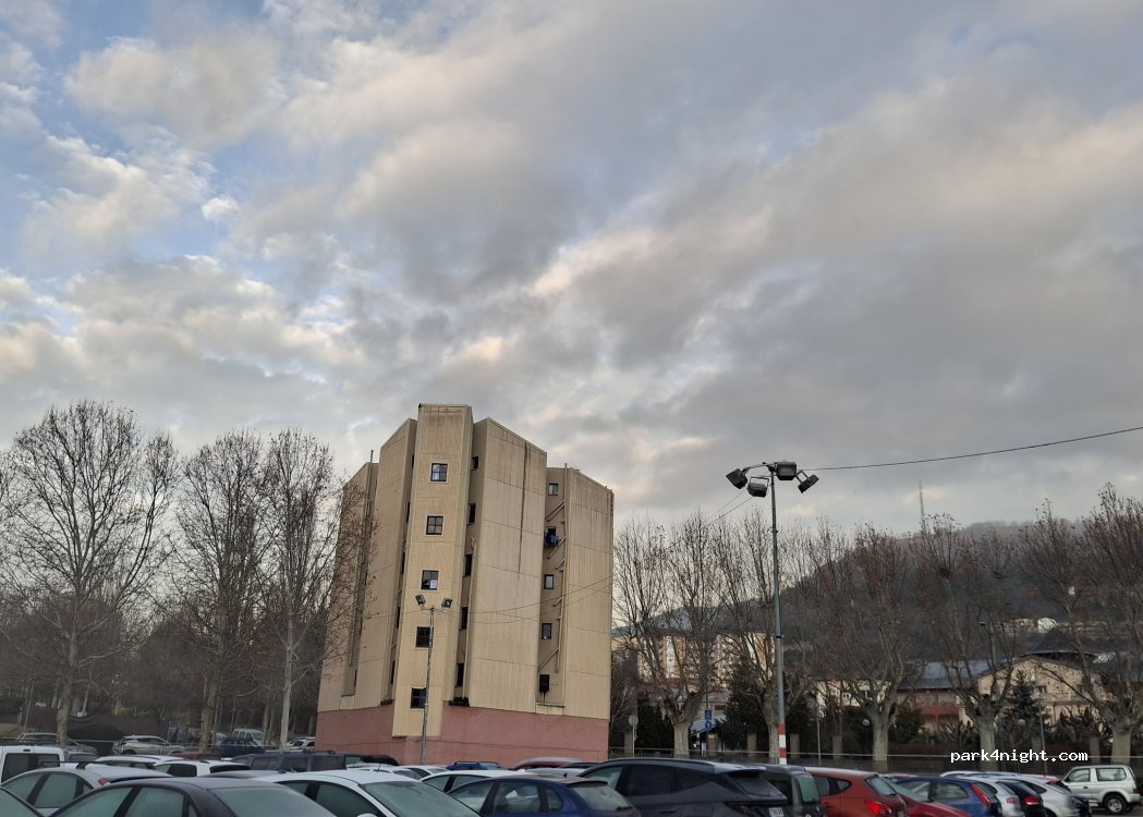 (25700) La Seu d'Urgell - 8 Avinguda del Camí Ral de Cerdanya — foto