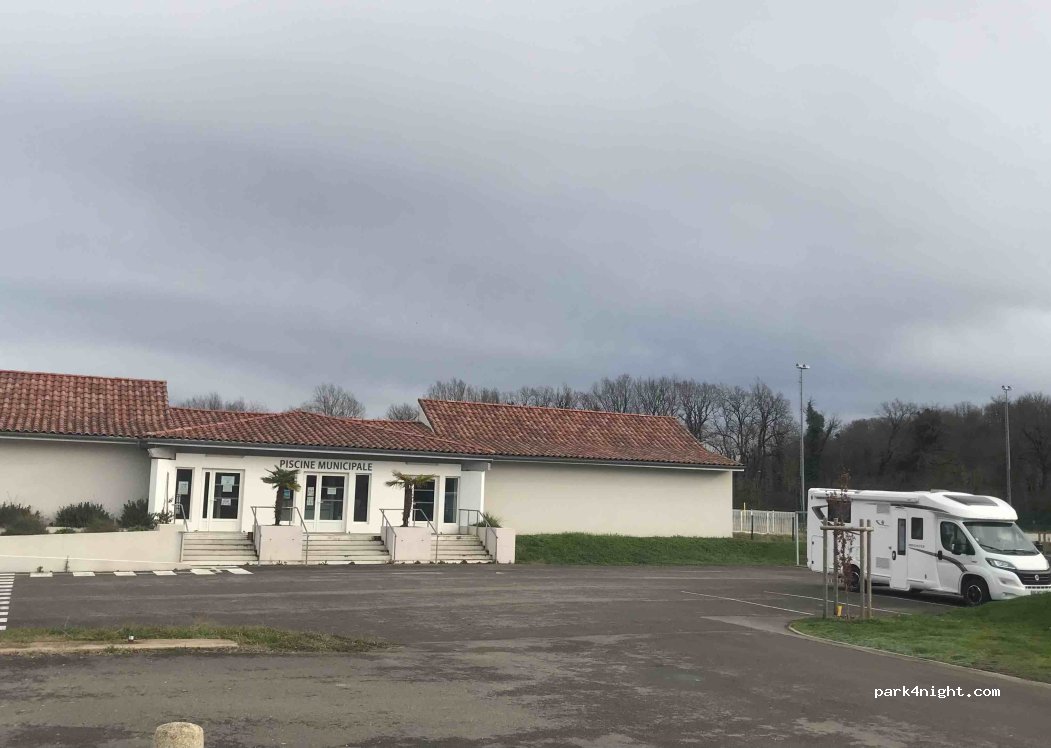 (40500) Saint-Sever - Avenue René Crabos — foto 2