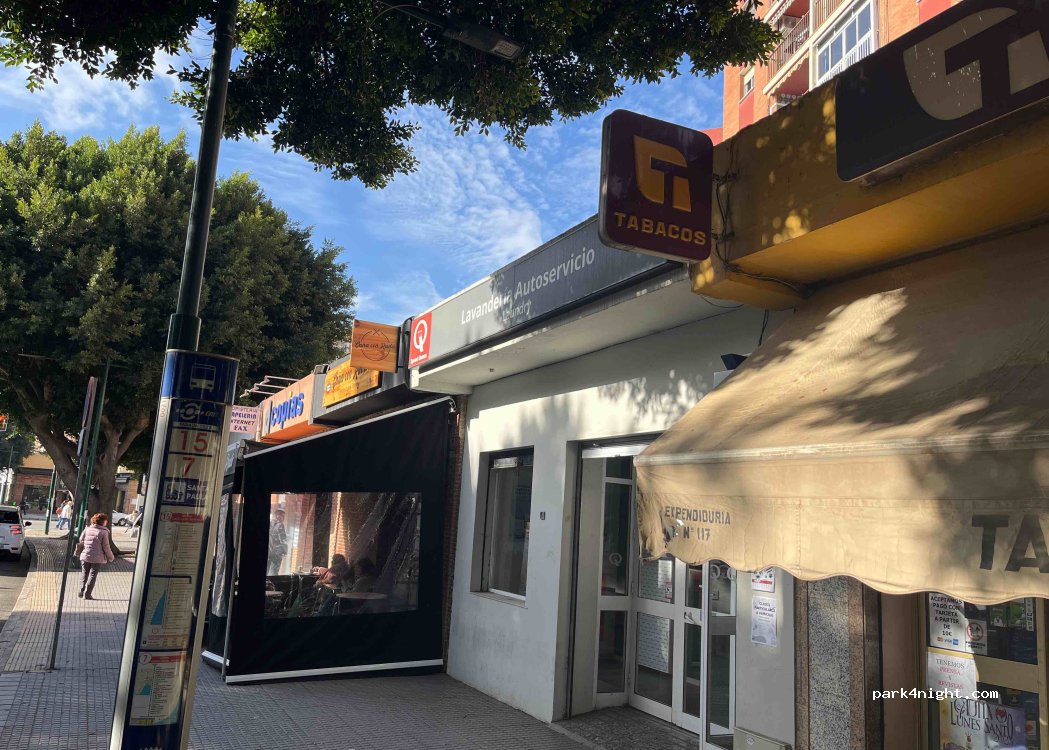 (29004) Málaga - 20 Calle Luis Barahona de Soto — foto