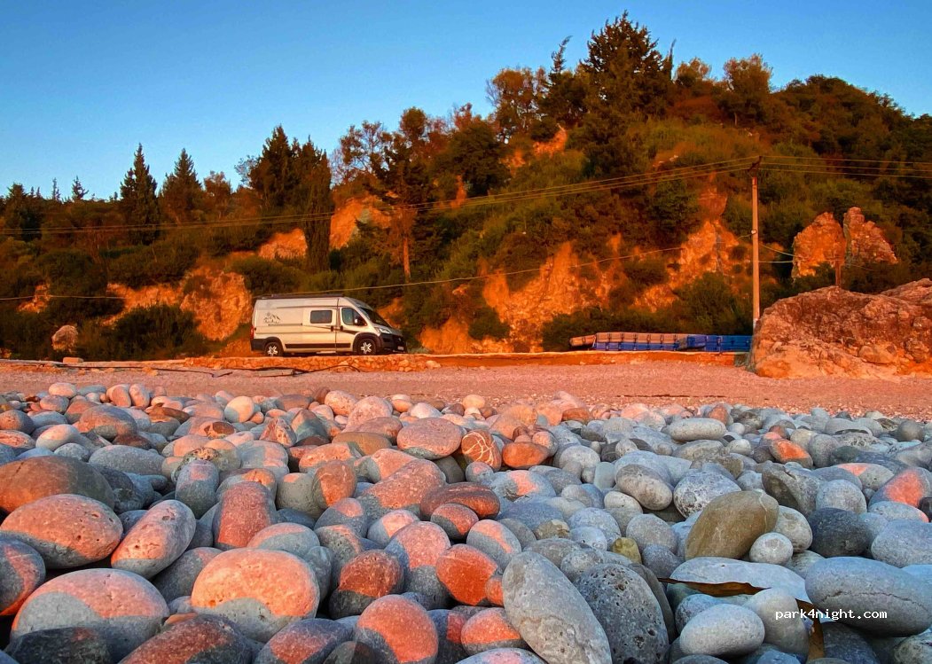 (9425) Himarë - Unnamed Road — foto 2