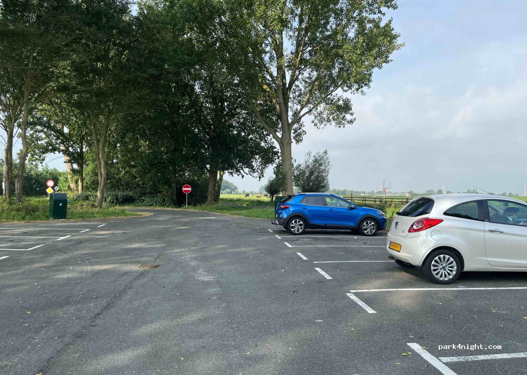 Parkeerplaats — foto 2
