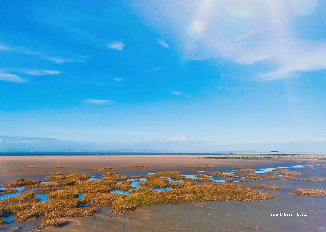 (LA4 4BU) Morecambe - 209 Marine Road Central — foto