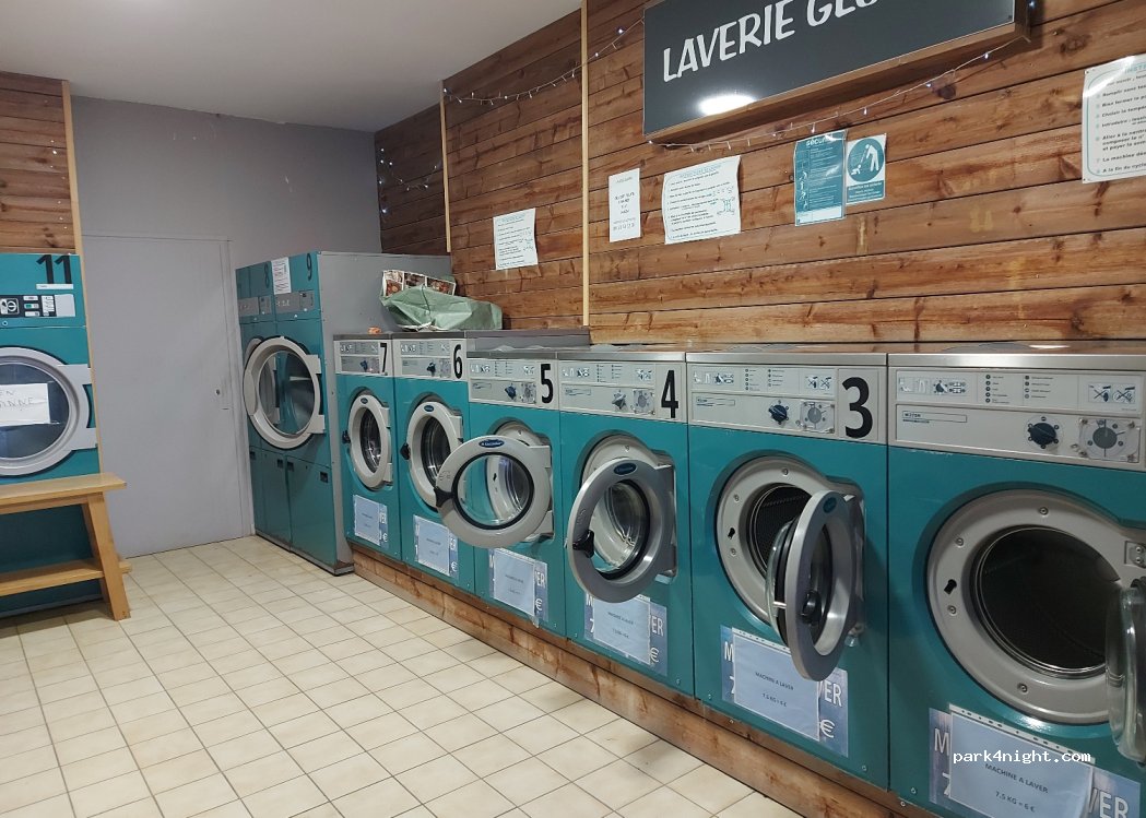 (66750) Saint-Cyprien - 880 Quai Arthur Rimbaud — foto