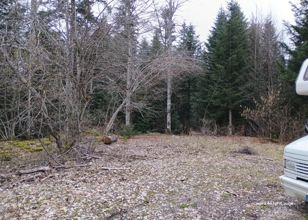 (25160) Malbuisson - Unnamed road — foto 3