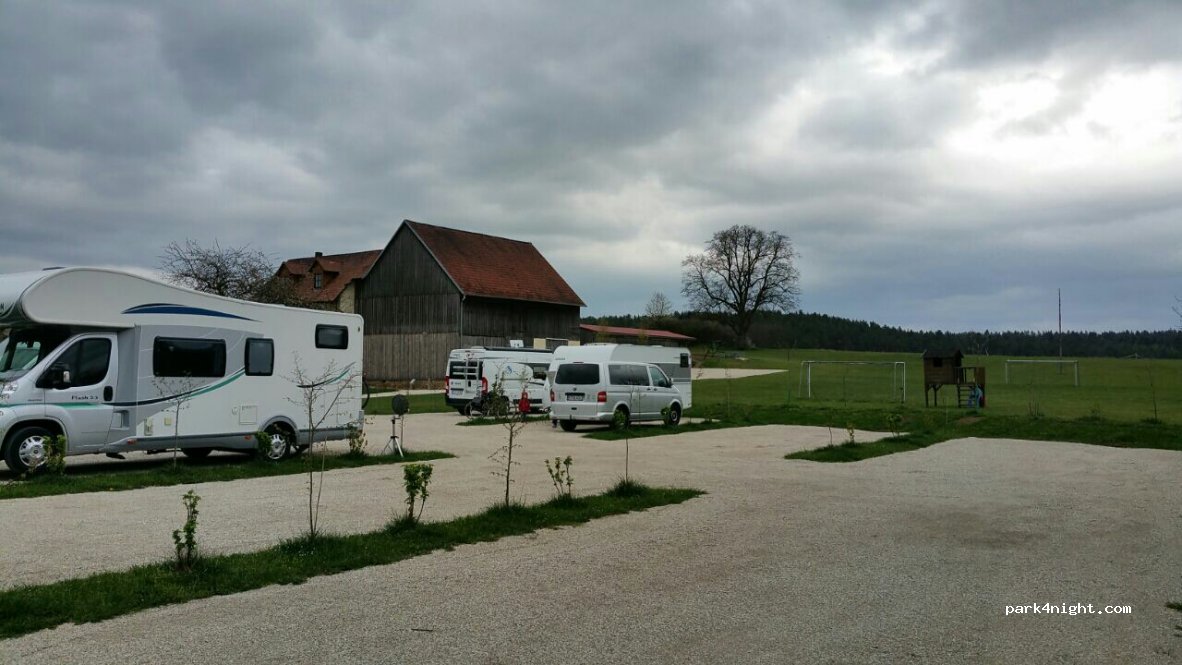 Wohnmobilplatz Pottenstein — foto