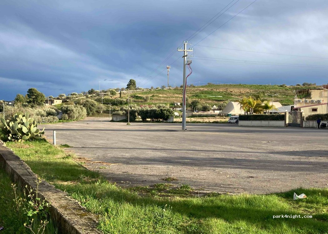 (96017) Noto - Piazzale Davide Casalino SP35 — foto 2