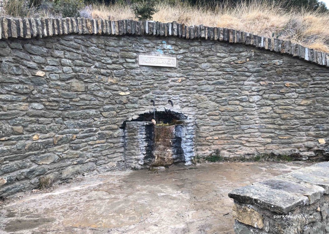 (25735) Vilanova de Meià - Unnamed Road — foto