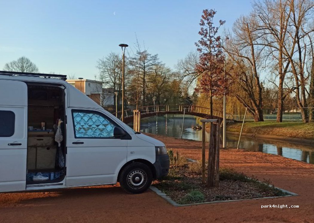 (03700) Bellerive-sur-Allier - All. Marguerite Broquedis — foto