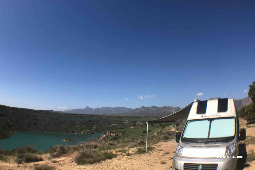 () Huesca - Camino del Río Flumeu — foto