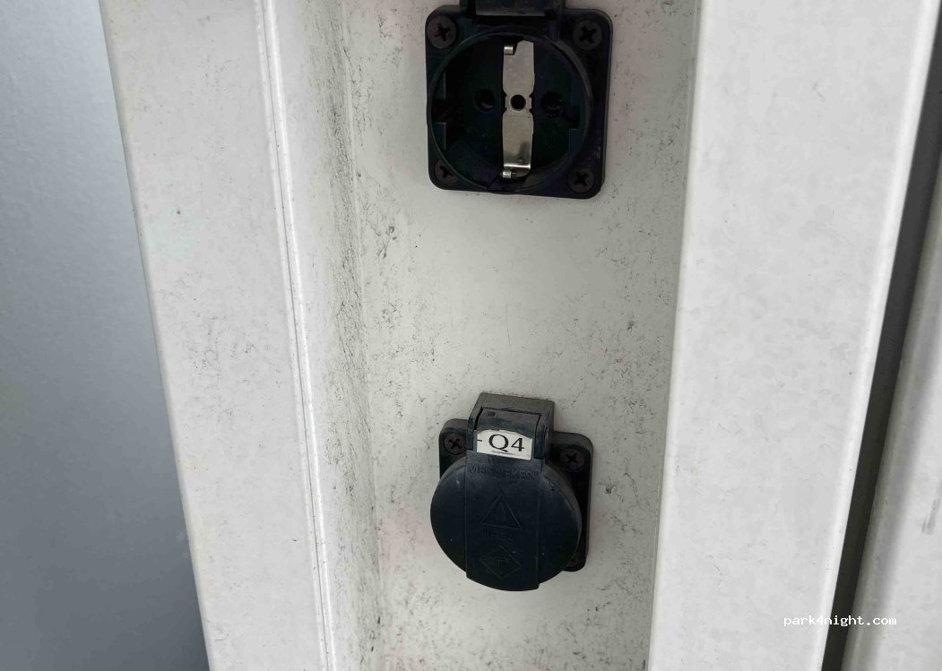(9020) Klagenfurt am Wörthersee - 203 Sankt Veiter Straße — foto