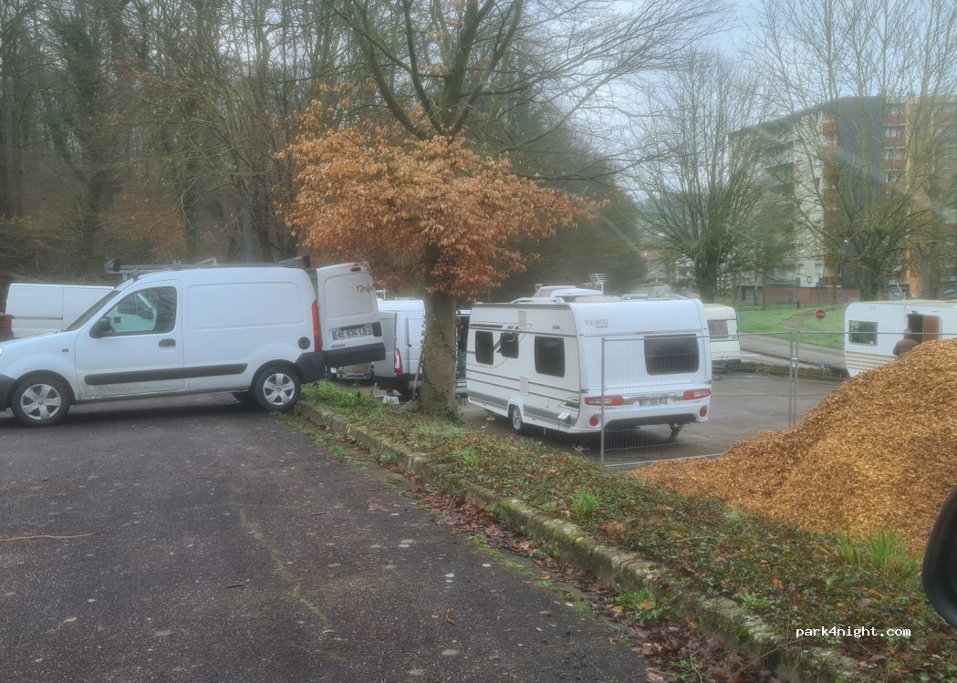 (76570) Pavilly - 10 Avenue Jean Jouvenet — foto