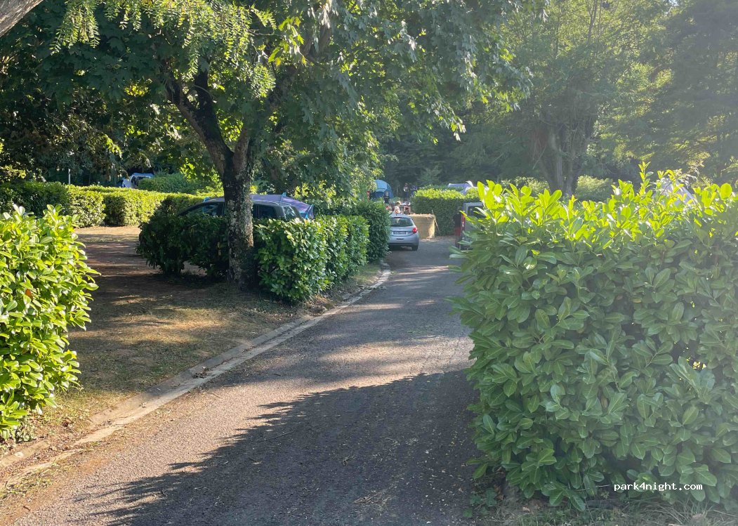 Camping d'Aurignac Les Petites Pyrénées — foto