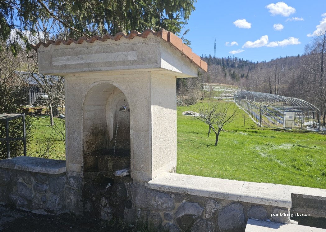 (51322) Belo Selo - Unnamed Road — foto
