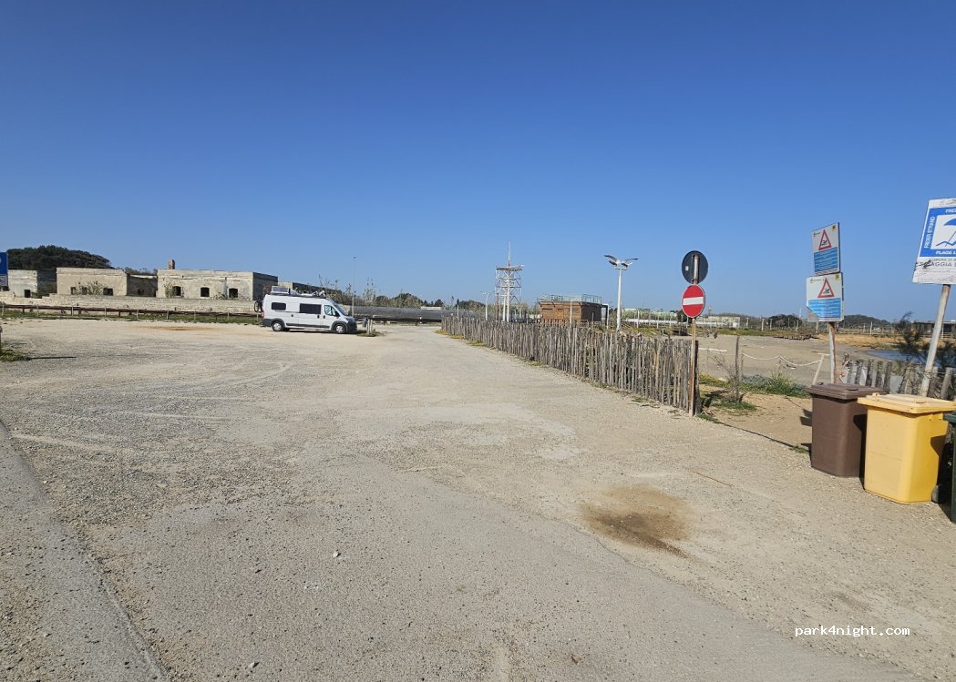 (72100) Brindisi - 2 Via Gino Fara Forni — foto 3